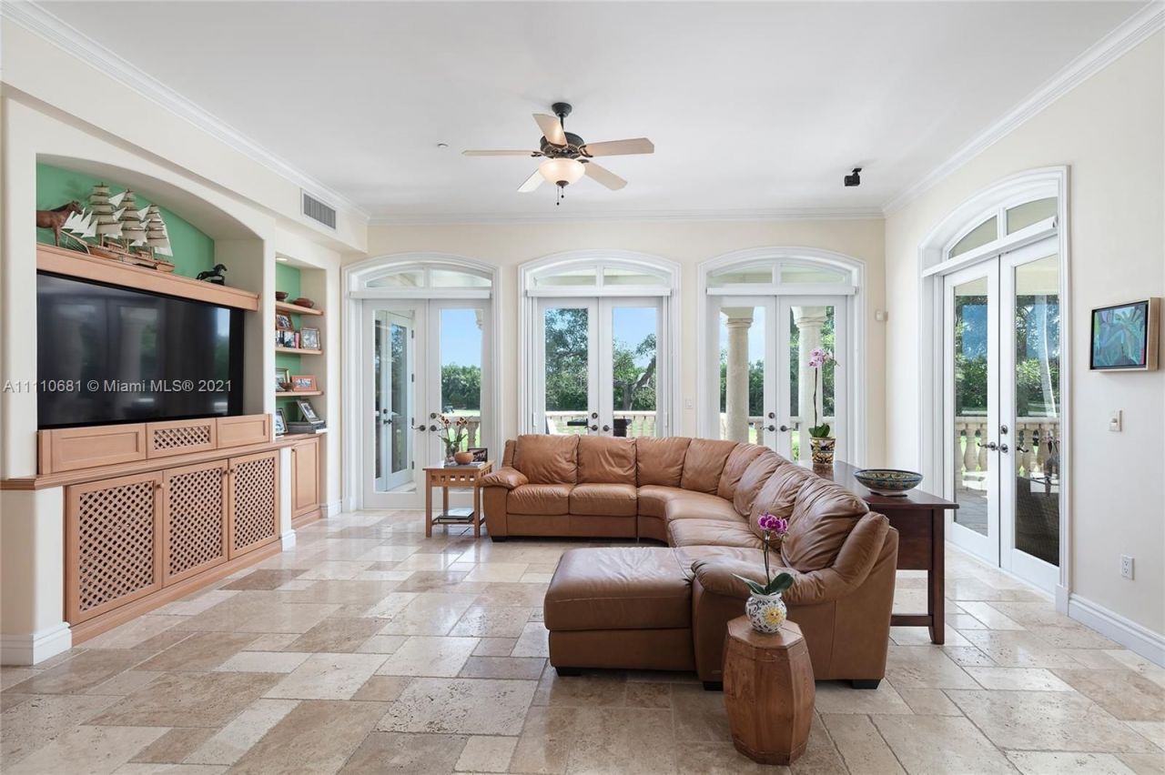 Вилла в Майами, США, 650 м² - фото 2