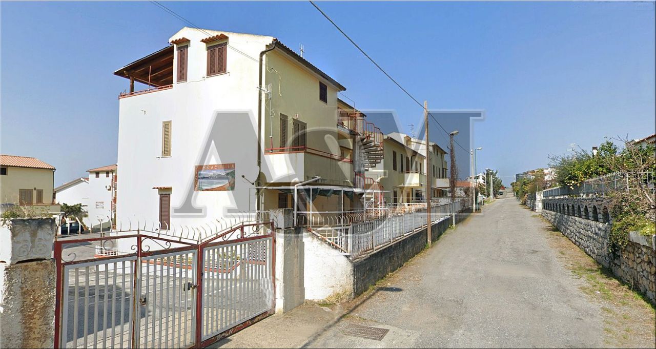 Апартаменты в Скалее, Италия, 81 м2 - фото 1