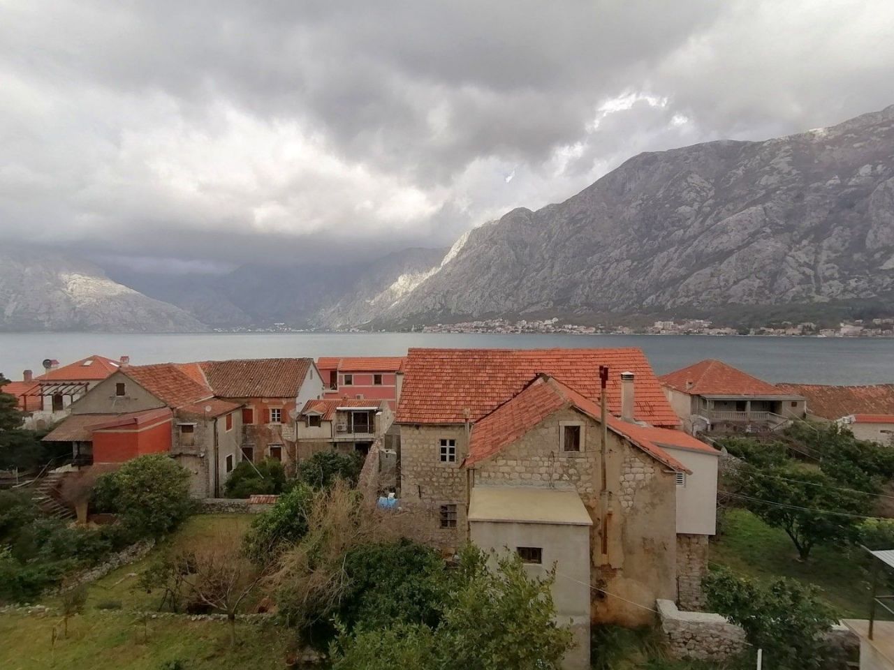 Квартира в Прчани, Черногория, 70 м² - фото 2