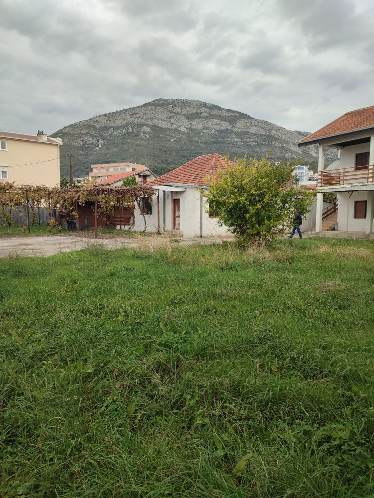 Инвестиционный проект в Баре, Черногория, 1 975 м² - фото 13