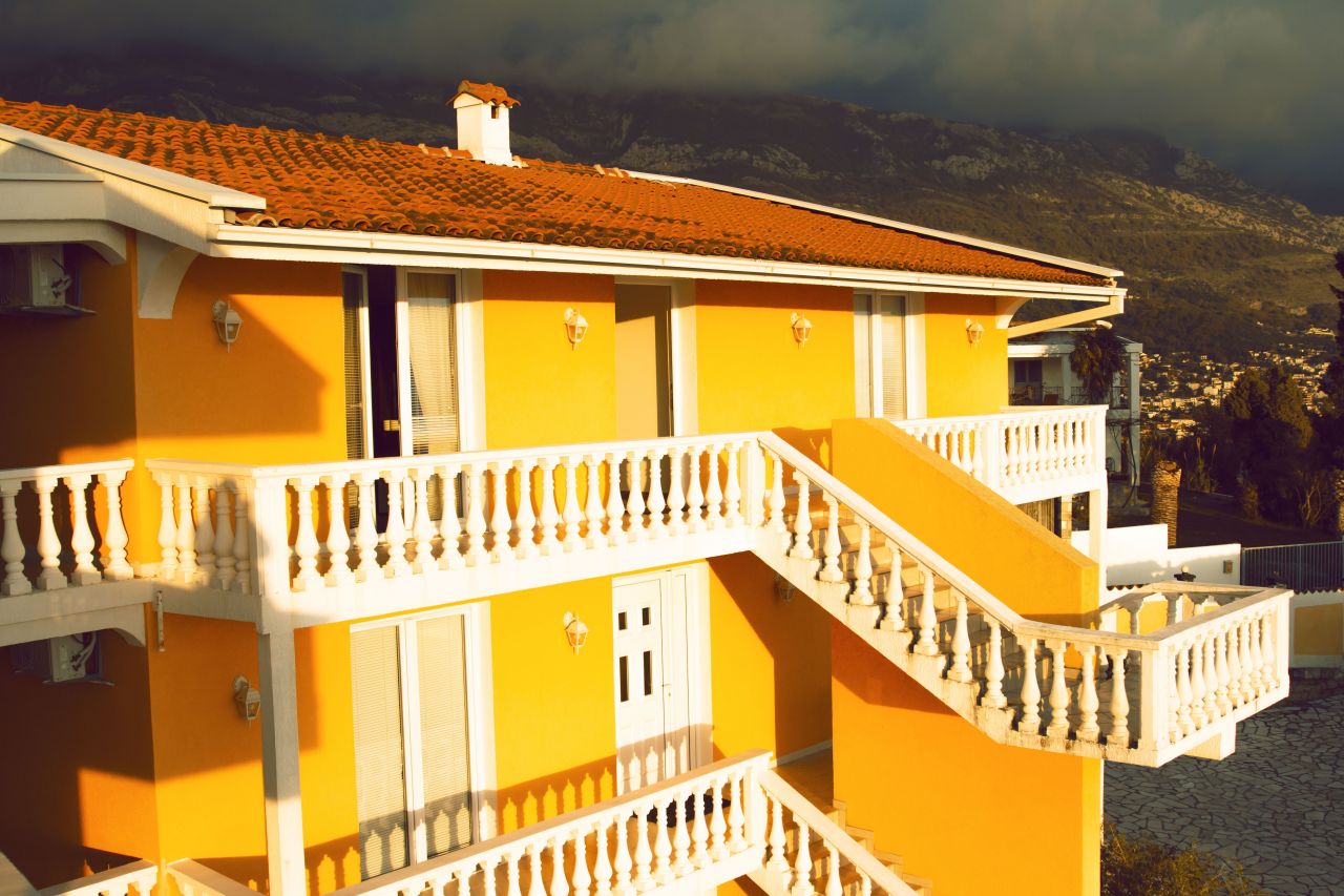 Отель, гостиница в Сутоморе, Черногория, 812 м2 - фото 1