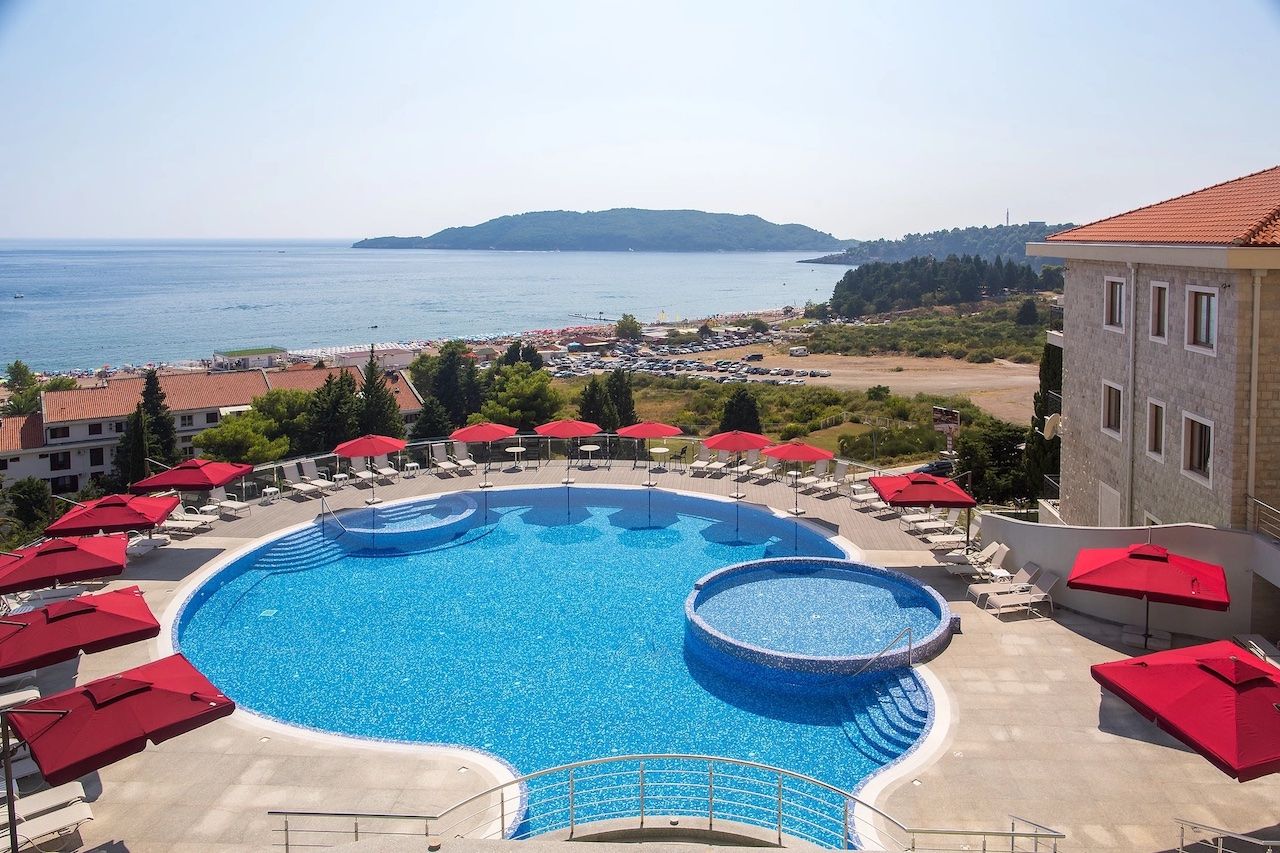 Коммерческая недвижимость в Бечичи, Черногория, 48 м² - фото 6