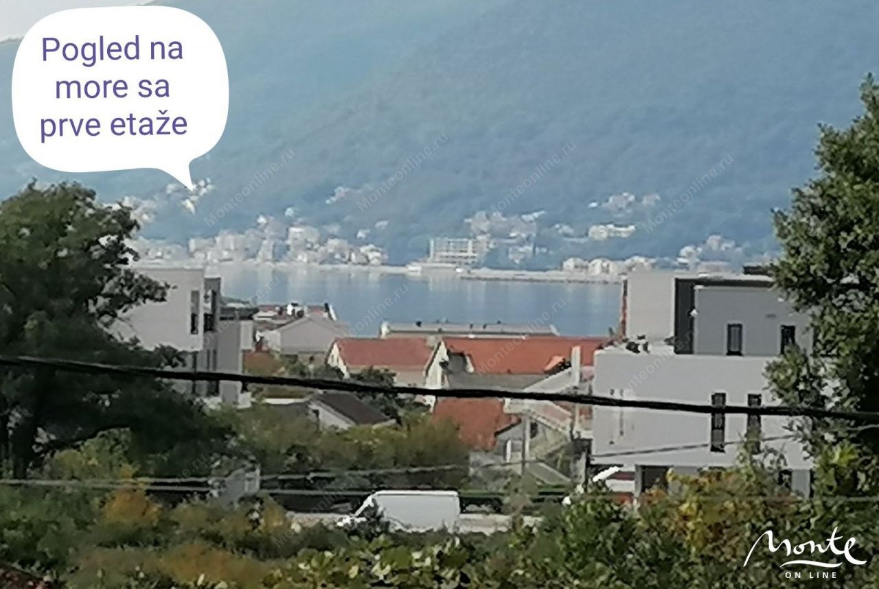 Земля в Тивате, Черногория, 1 049 сот. - фото 1