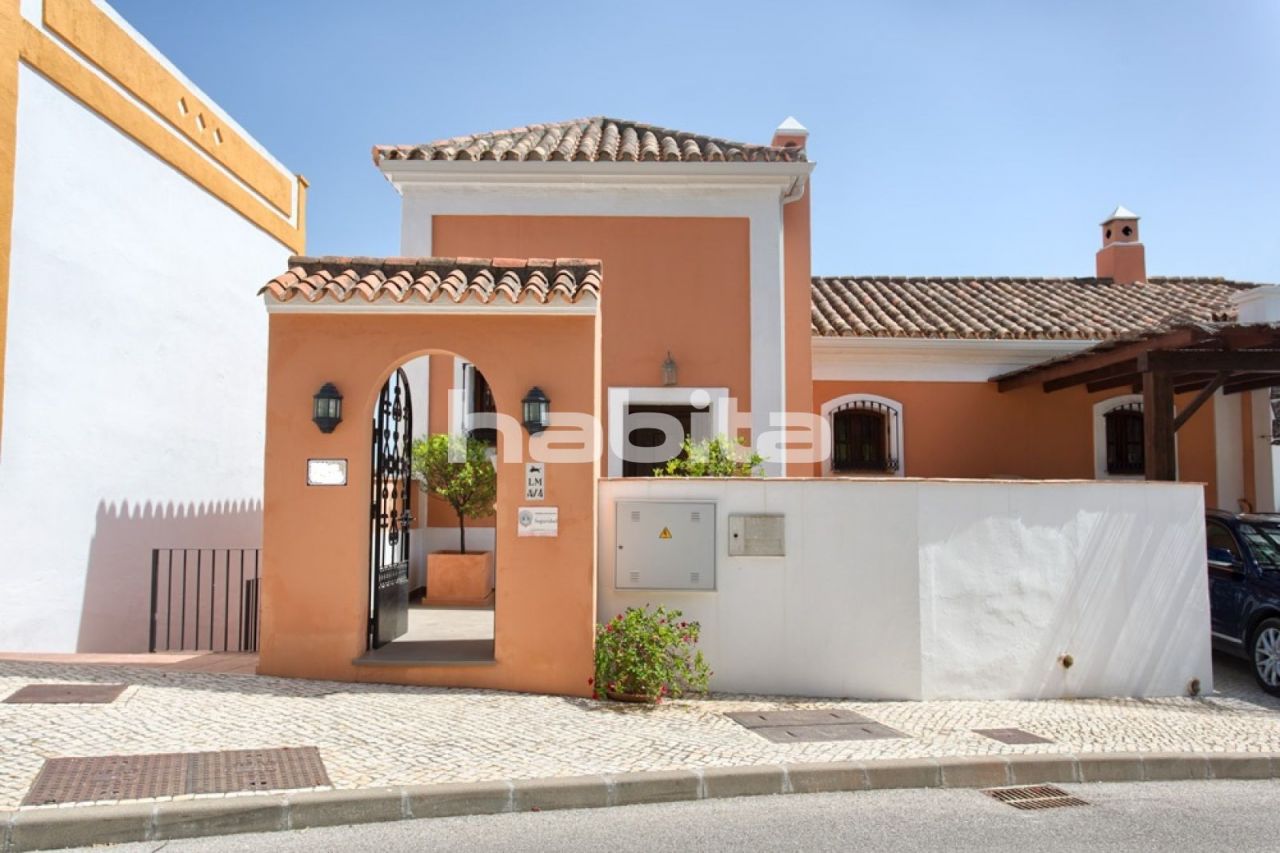 Дом в Бенаависе, Испания, 215 м2 - фото 1