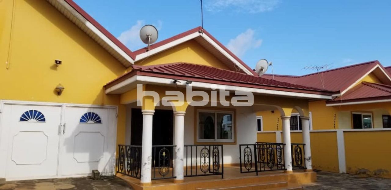 Дом Ledzokuku-Krowor, Гана, 220 м2 - фото 1