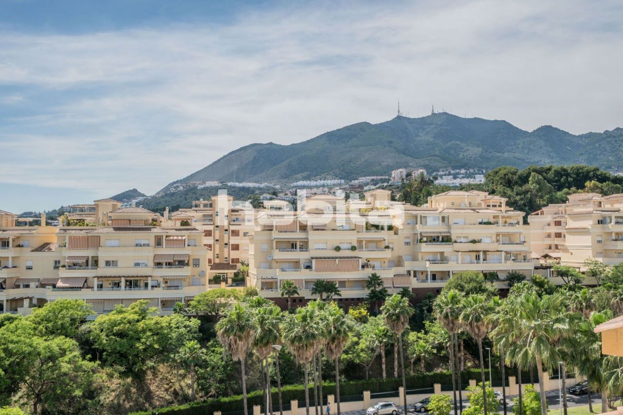 Апартаменты в Бенальмадене, Испания, 150 м2 - фото 1