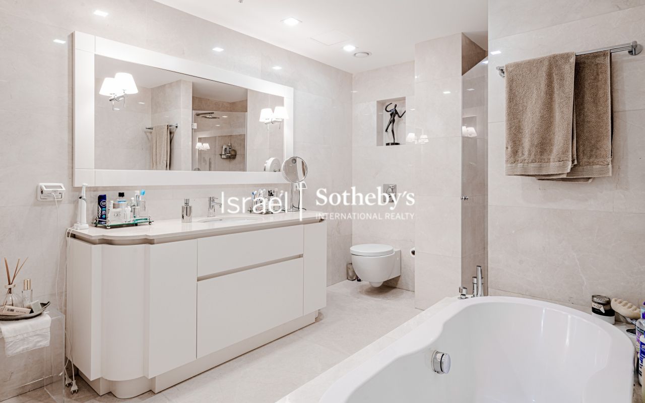 Квартира в Тель-Авиве, Израиль, 300 м² - фото 9