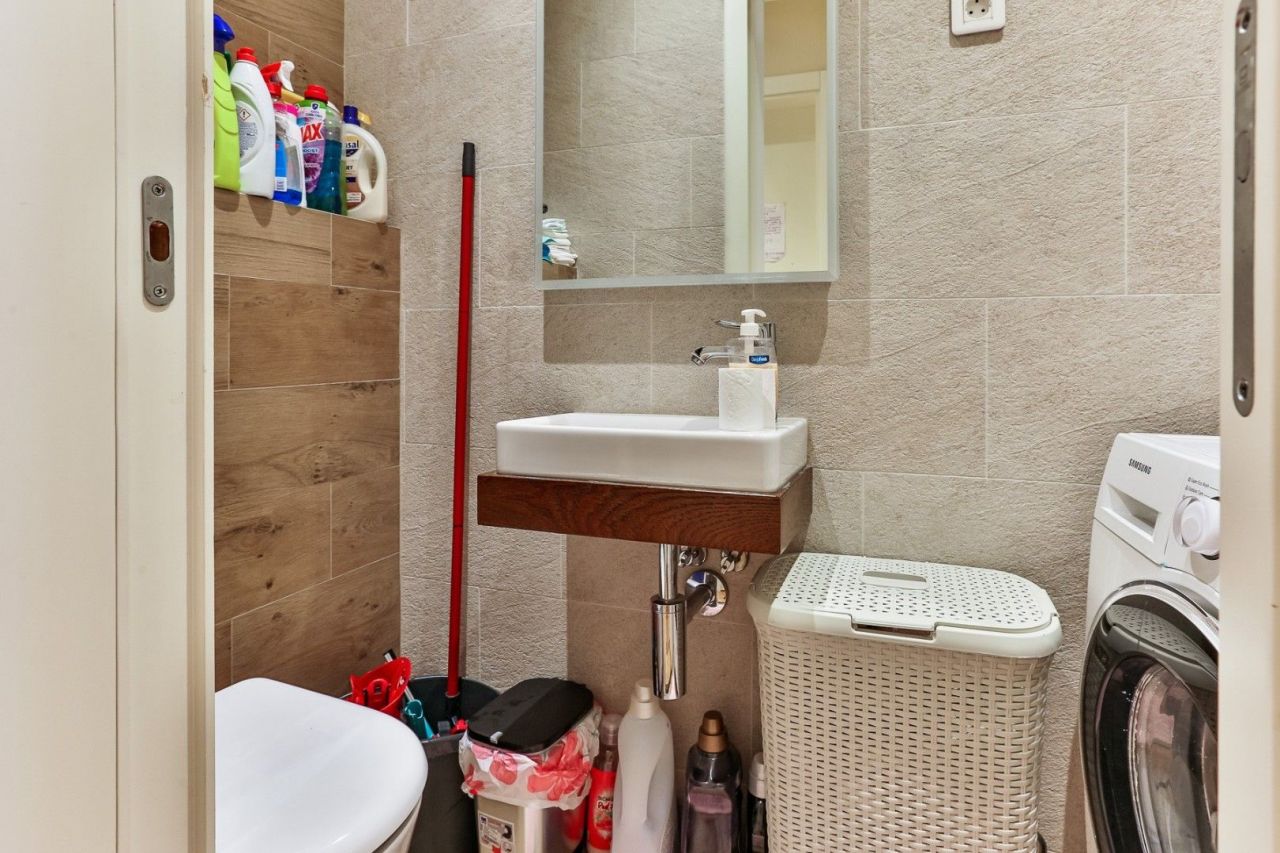 Квартира в Будве, Черногория, 72 м² - фото 10