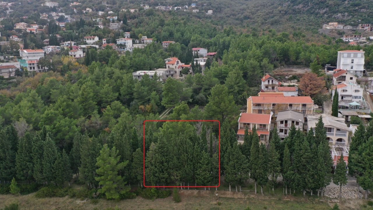 Земля в Сутоморе, Черногория, 901 м2 - фото 1