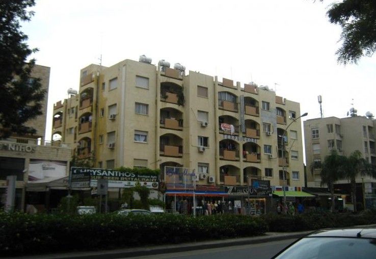 Коммерческая недвижимость в Лимасоле, Кипр, 2 897 м2 - фото 1