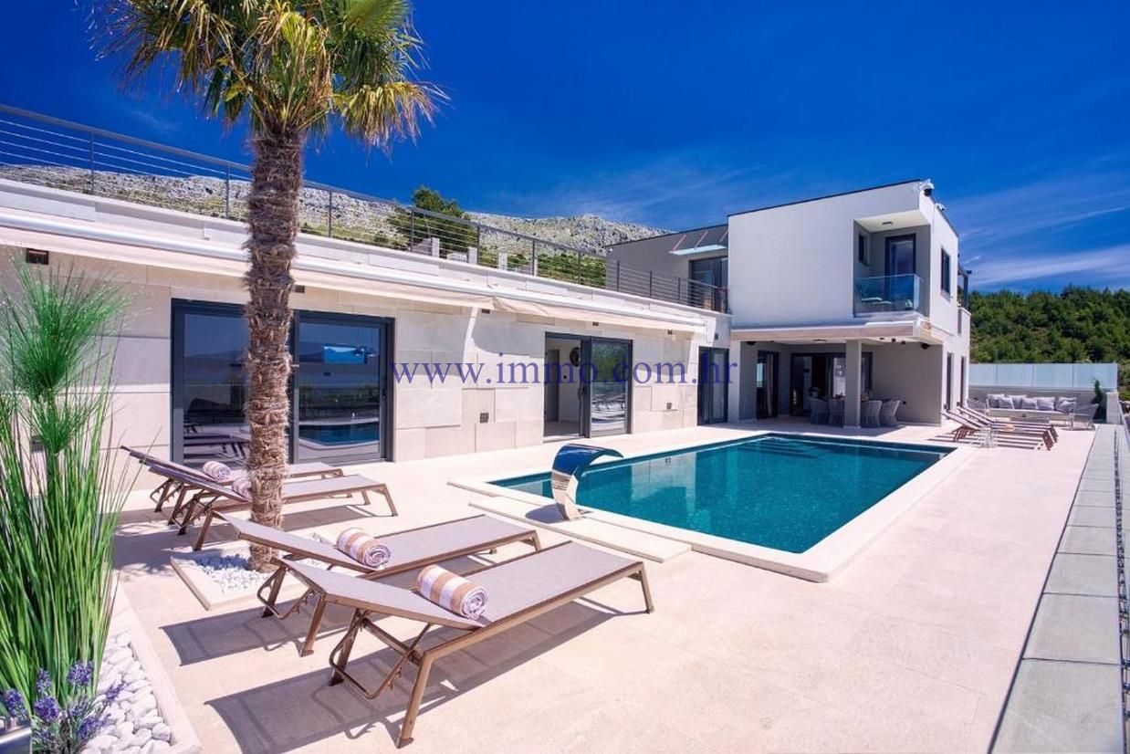 Вилла в Сплите, Хорватия, 215 м² - фото 2