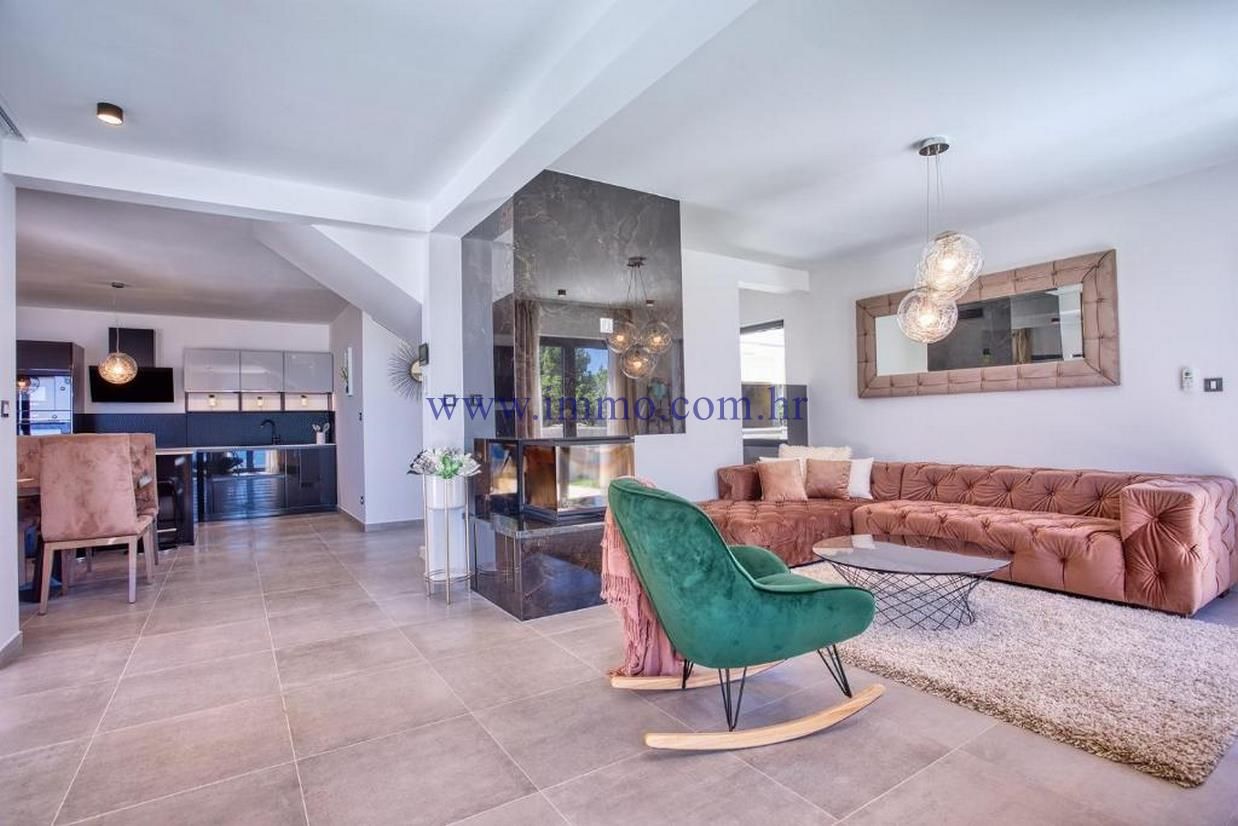 Вилла в Сплите, Хорватия, 215 м² - фото 9