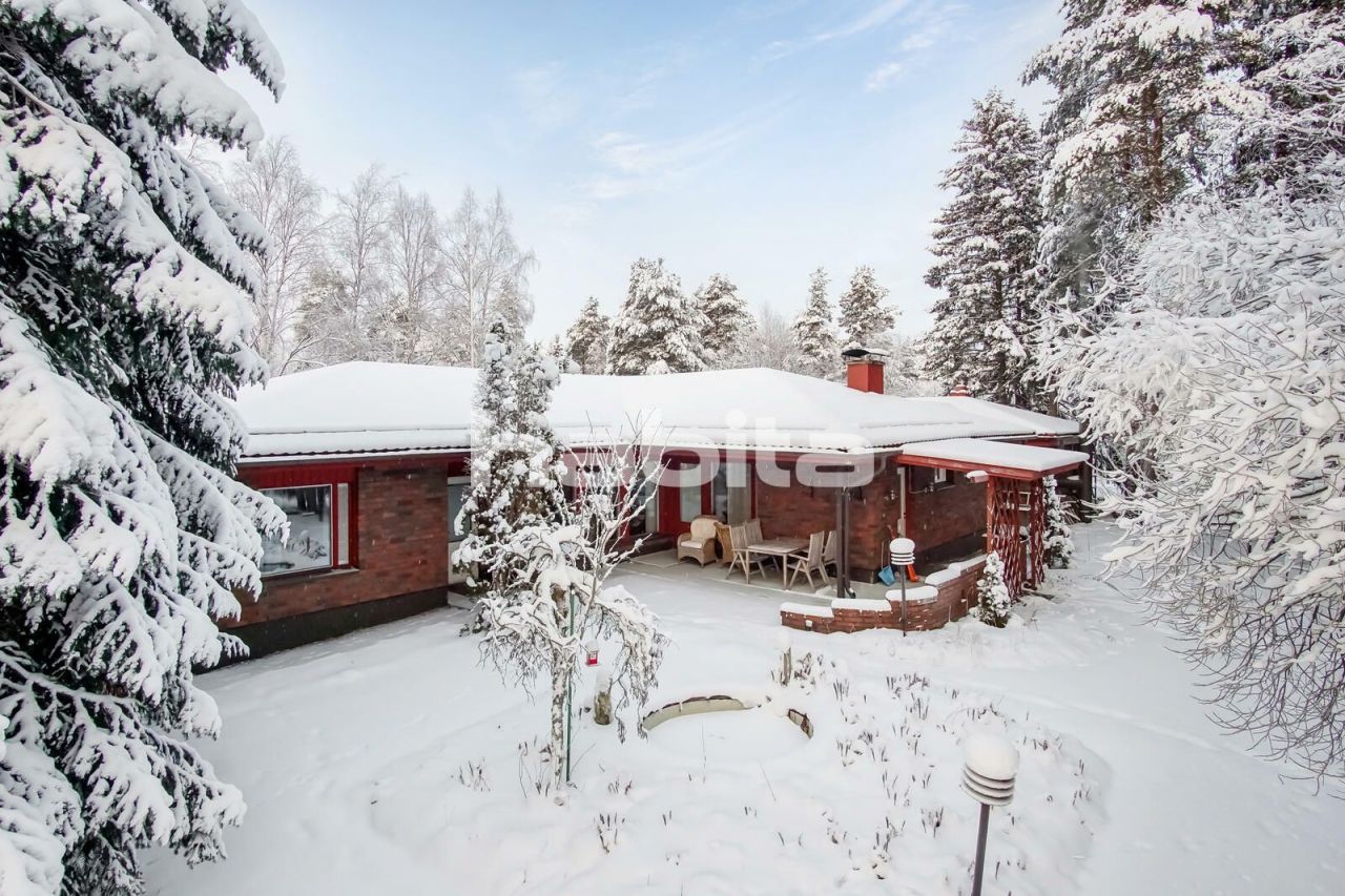 Дом в Оулу, Финляндия, 255 м2 - фото 1