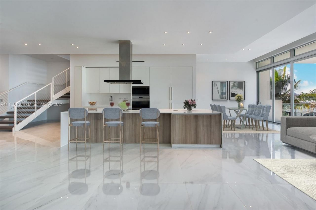 Таунхаус в Майами, США, 350 м² - фото 2