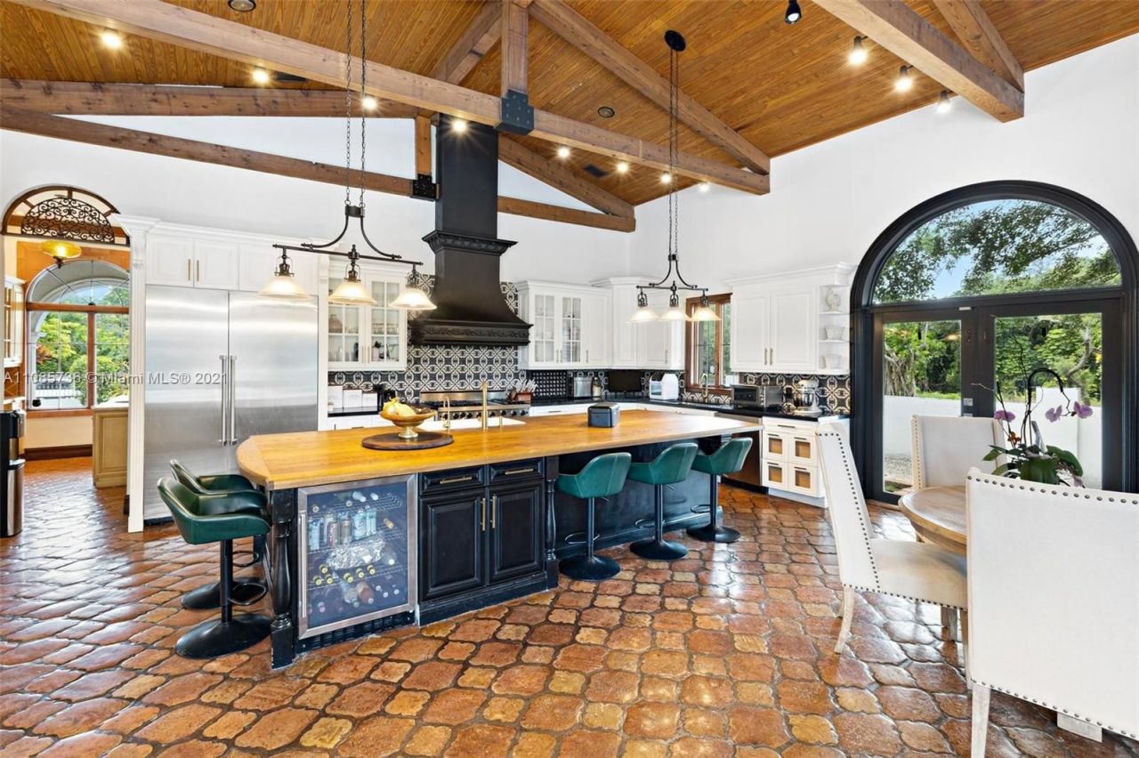 Дом в Майами, США, 600 м² - фото 13