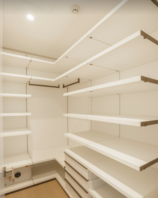 Квартира в Будве, Черногория, 566 м² - фото 17