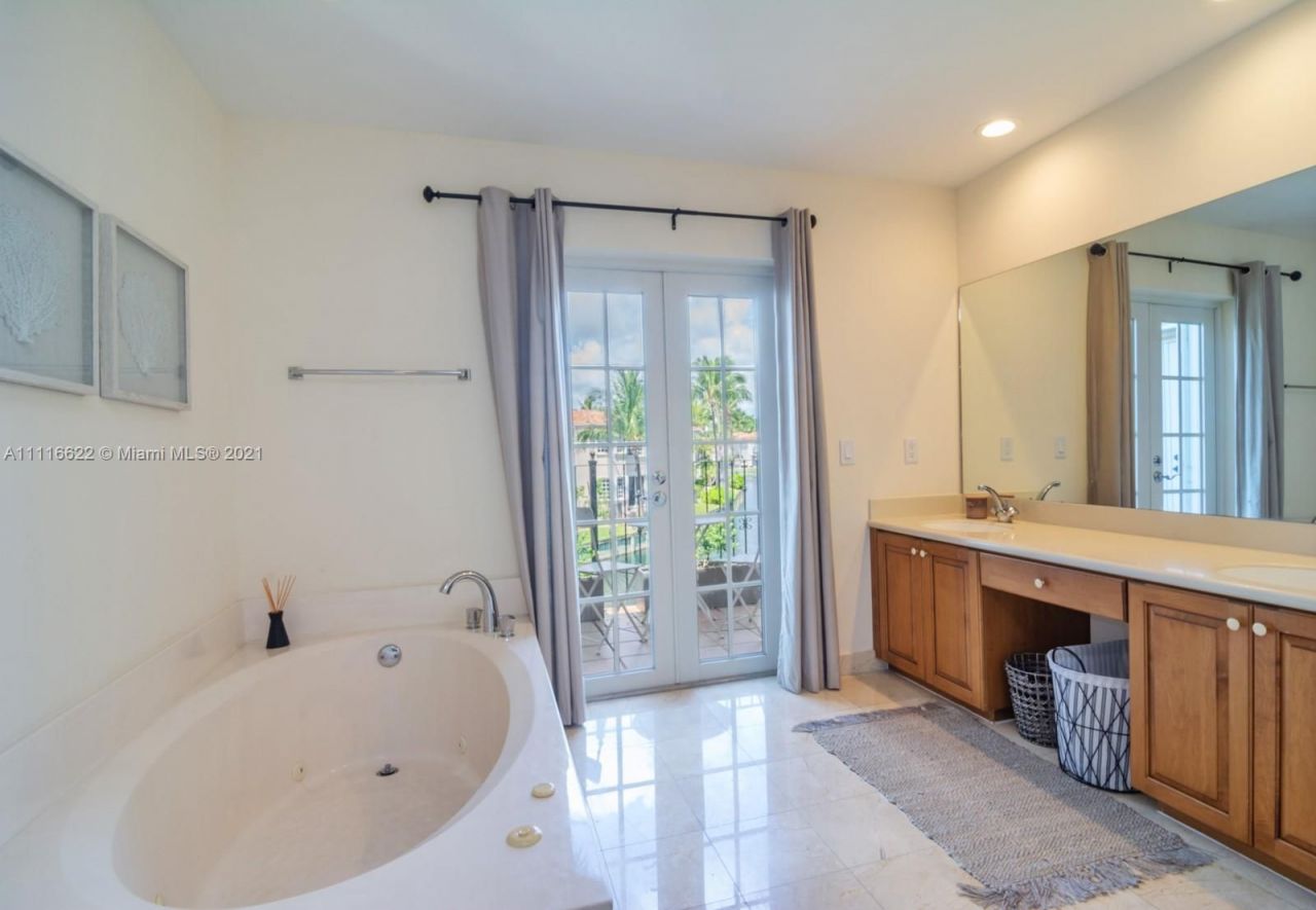 Коттедж в Майами, США, 230 м² - фото 8