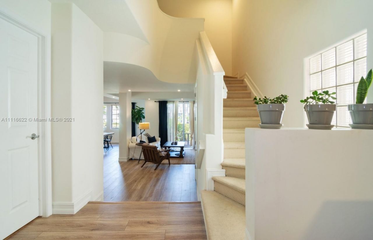 Коттедж в Майами, США, 230 м² - фото 15