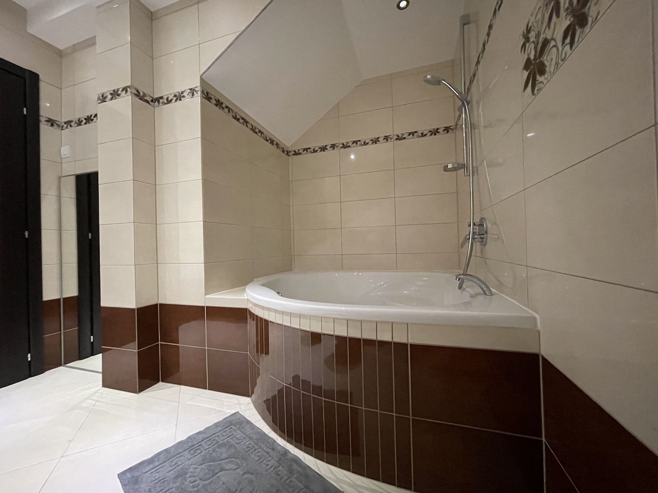 Квартира в Бечичи, Черногория, 177 м² - фото 13