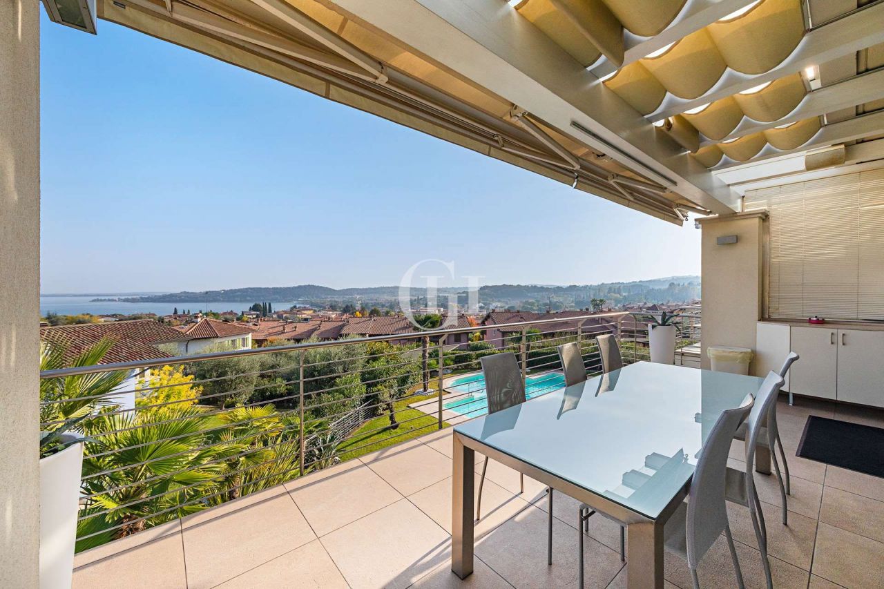 Пентхаус у озера Гарда, Италия, 115 м² - фото 6