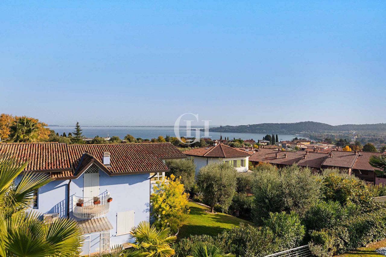 Пентхаус у озера Гарда, Италия, 115 м² - фото 7