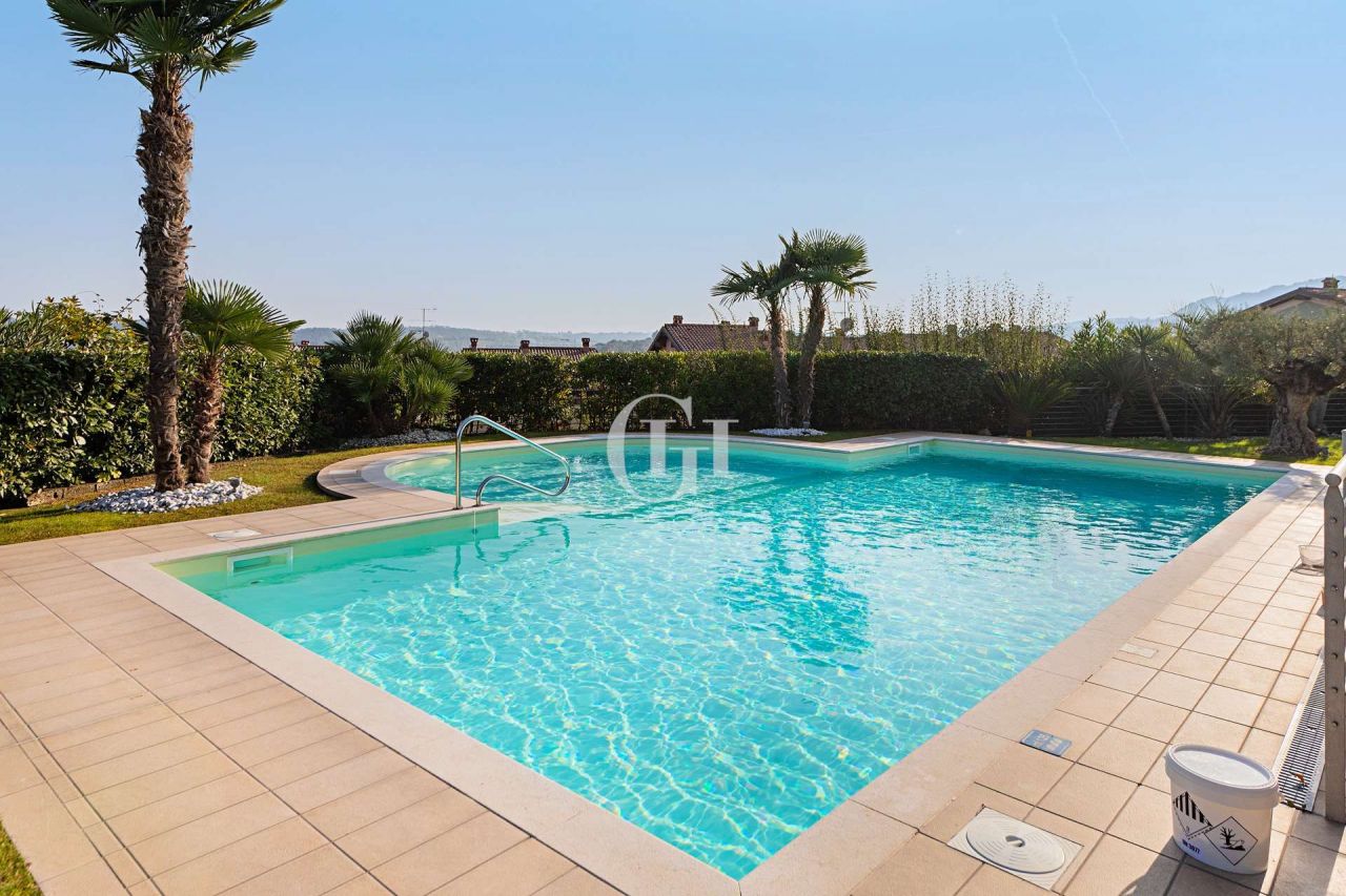 Пентхаус у озера Гарда, Италия, 115 м² - фото 14