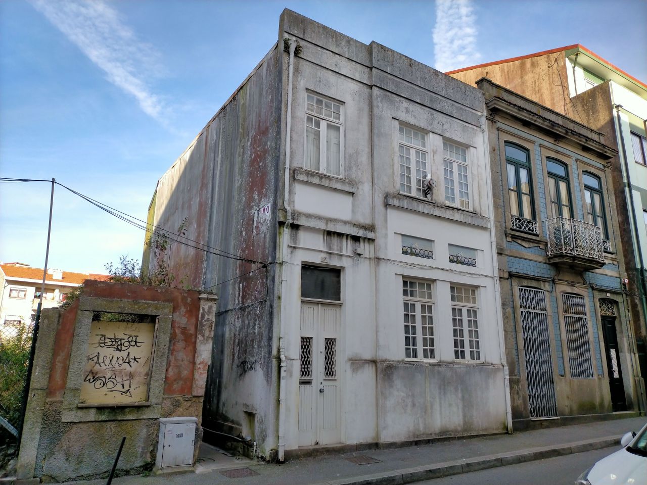 Дом под реконструкцию в Матозиньюше, Португалия, 183 м2 - фото 1
