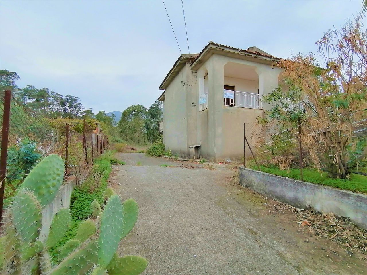 Дом в Скалее, Италия, 200 м2 - фото 1