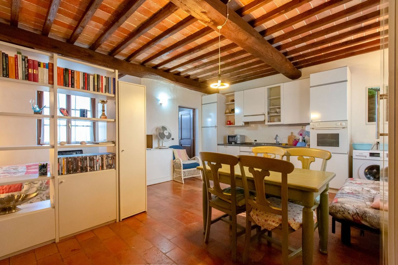 Дом в Кастильоне-дель-Лаго, Италия, 290.6 м² - фото 13