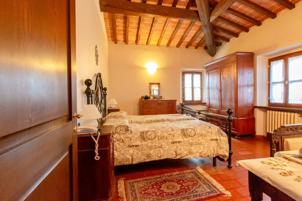 Дом в Кастильоне-дель-Лаго, Италия, 290.6 м² - фото 15