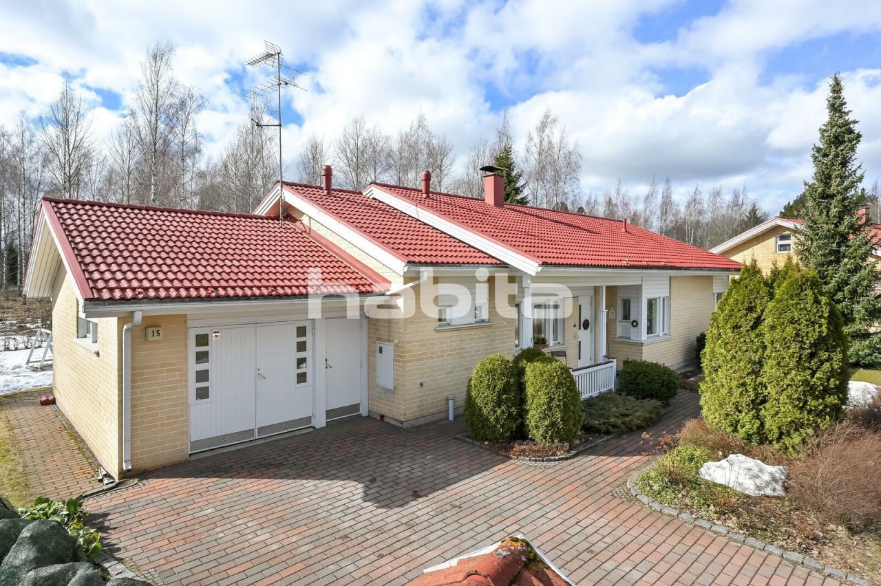 Дом в Вантаа, Финляндия, 135 м2 - фото 1