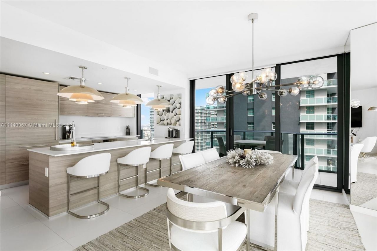 Квартира в Майами, США, 140 м² - фото 2