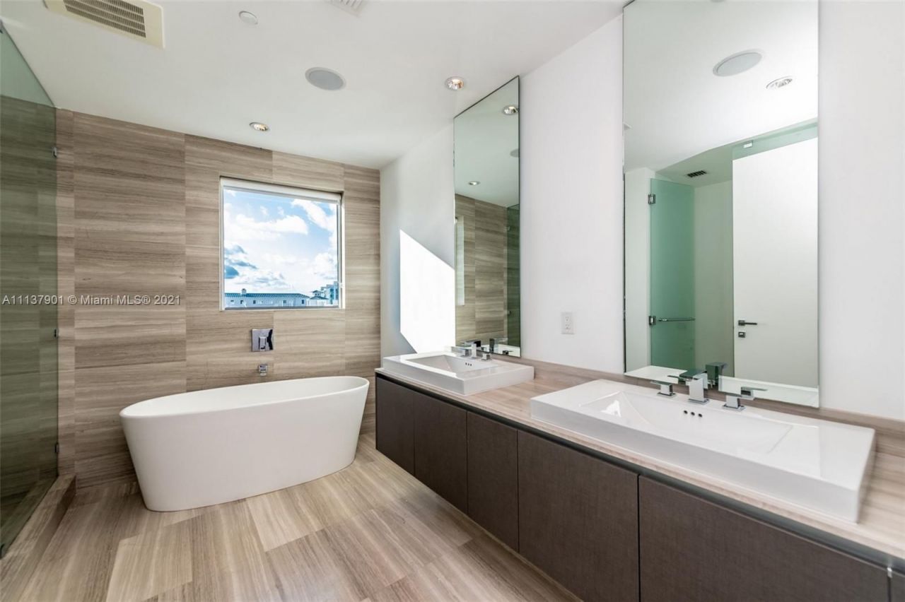 Квартира в Майами, США, 200 м² - фото 13