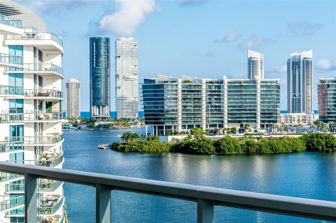 Квартира в Майами, США, 200 м² - фото 10