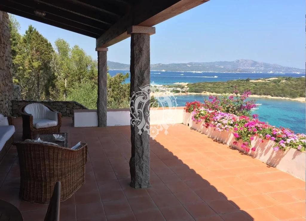 Вилла в Ольбии, Италия, 400 м² - фото 7