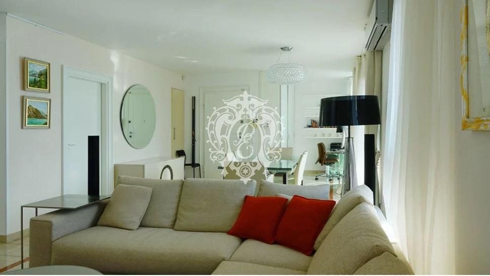 Квартира в Биссоне, Швейцария, 180 м² - фото 11