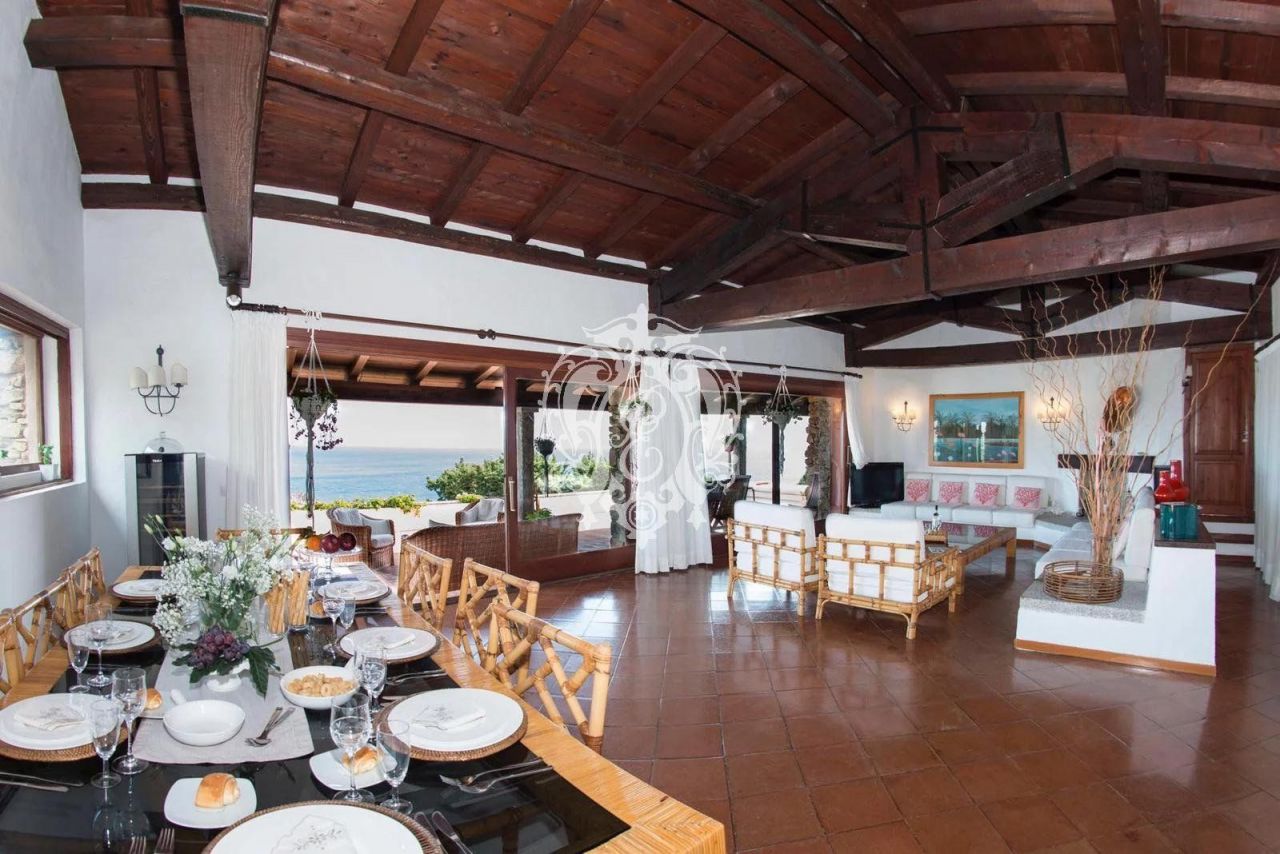 Вилла в Ольбии, Италия, 400 м² - фото 11