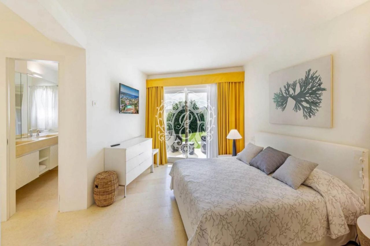 Вилла в Арцакене, Италия, 900 м² - фото 15