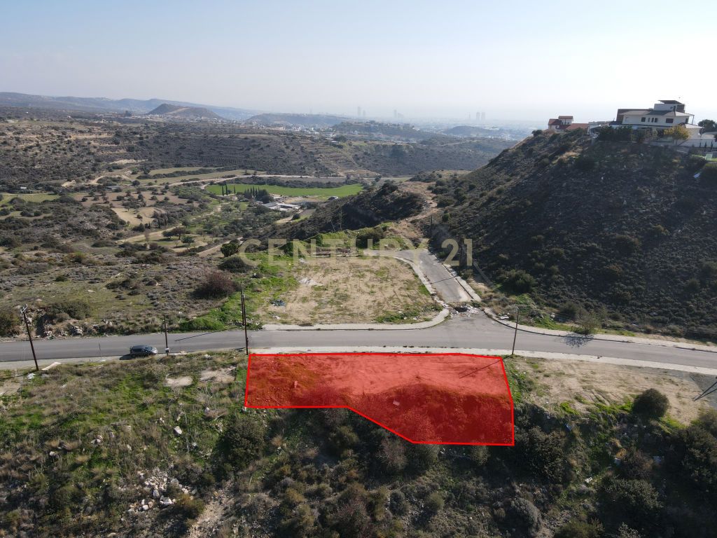 Земля в Лимасоле, Кипр, 798 м2 - фото 1