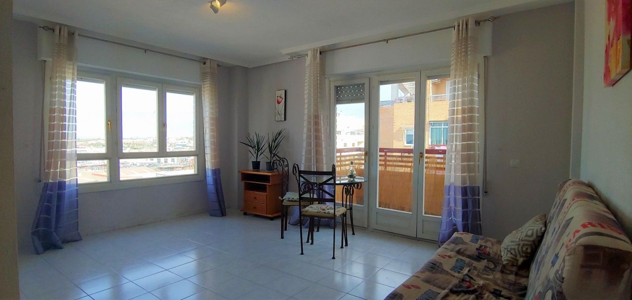 Апартаменты в Торревьехе, Испания, 74 м² - фото 1