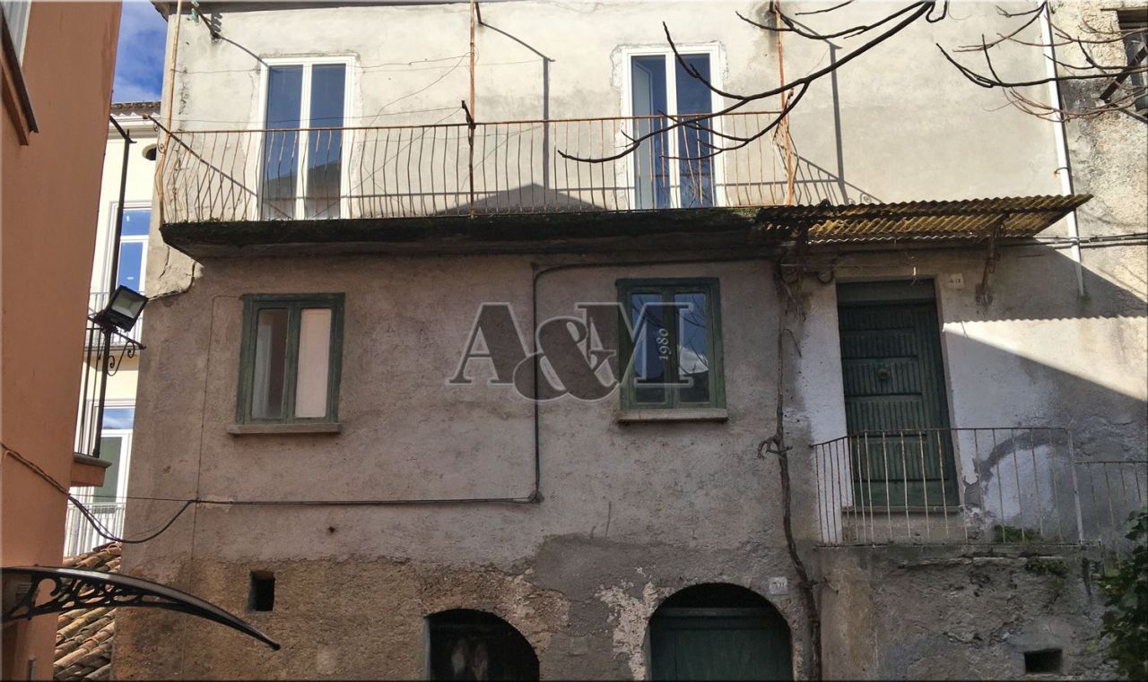 Дом в Скалее, Италия, 125 м2 - фото 1