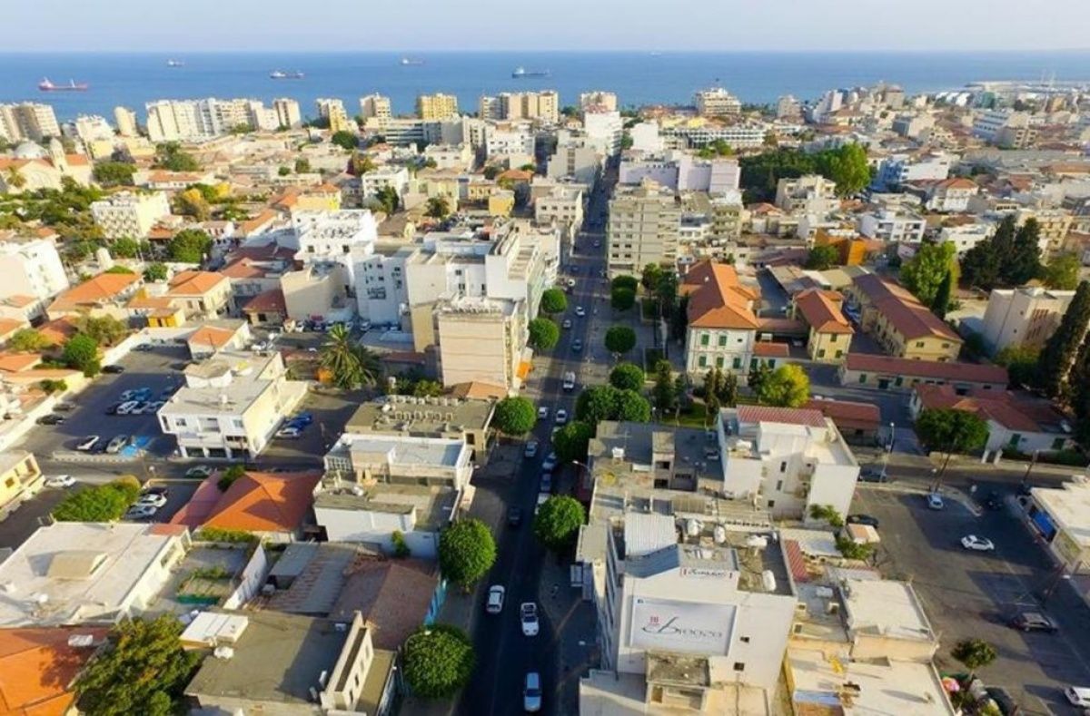 Коммерческая недвижимость в Лимасоле, Кипр, 110 м2 - фото 1