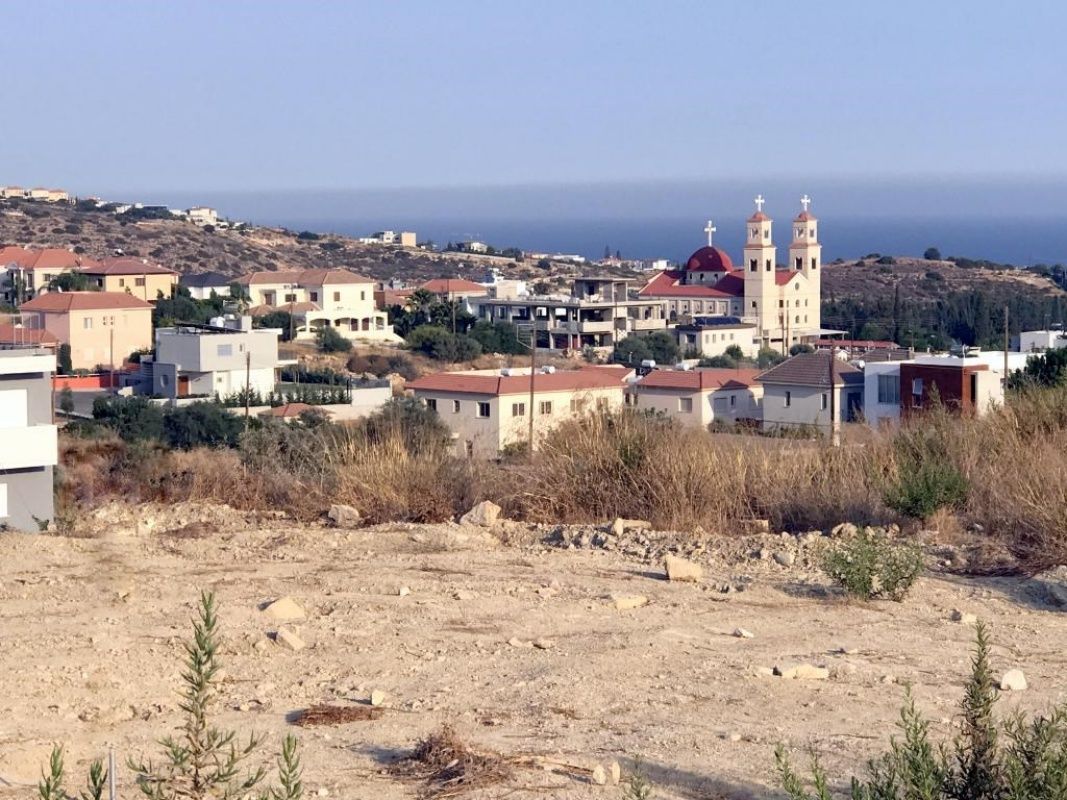 Земля в Лимасоле, Кипр, 632 сот. - фото 1