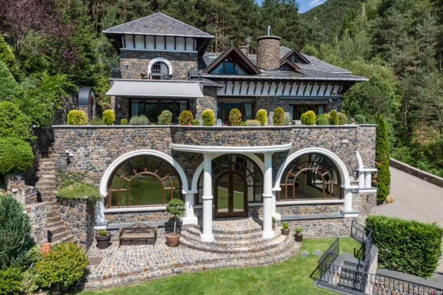 Особняк в Ла-Массане, Андорра, 1 670 м² - фото 3