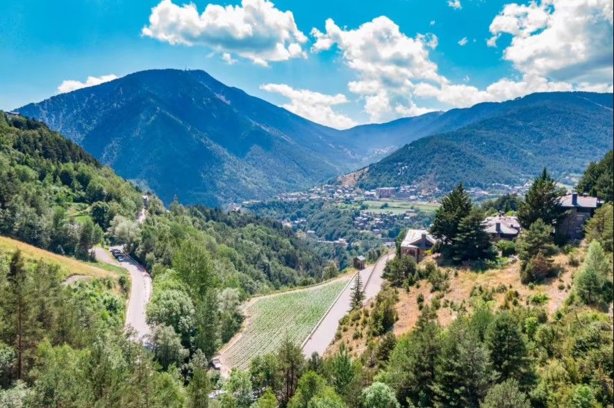 Особняк в Ла-Массане, Андорра, 1 670 м² - фото 5