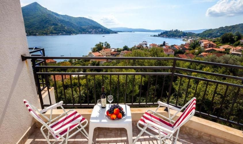 Отель, гостиница в Каменари, Черногория, 608 м² - фото 4