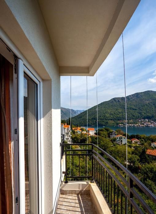 Отель, гостиница в Каменари, Черногория, 608 м² - фото 6