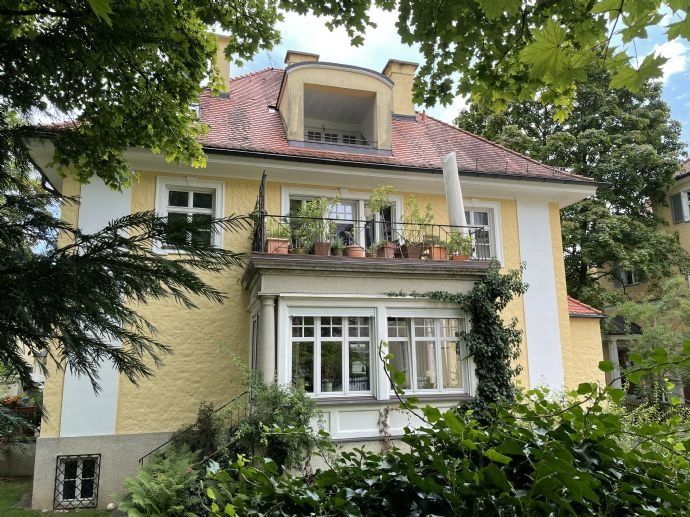 Доходный дом в Мюнхене, Германия, 700 м2 - фото 1