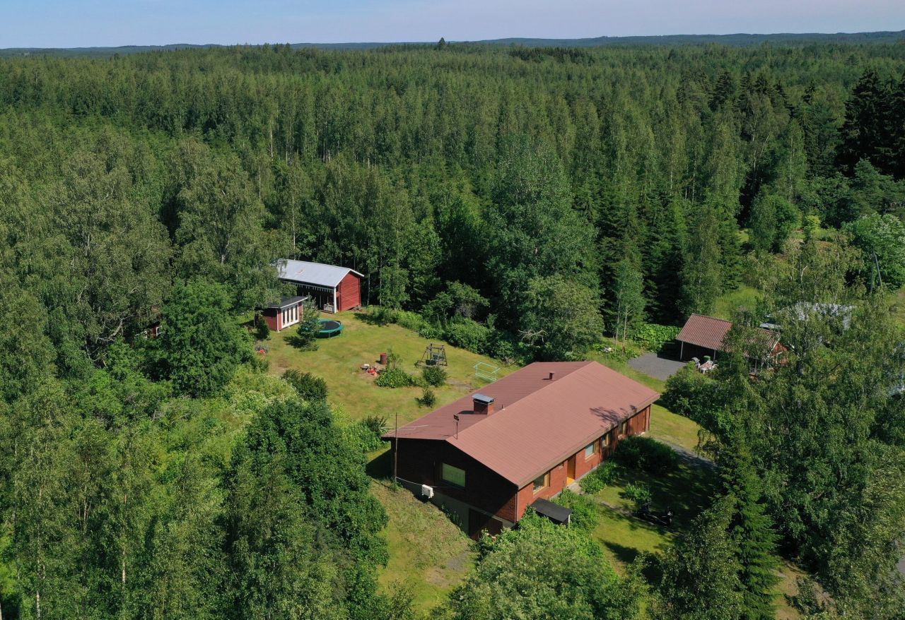 Дом в Мянтюхарью, Финляндия, 189 м2 - фото 1