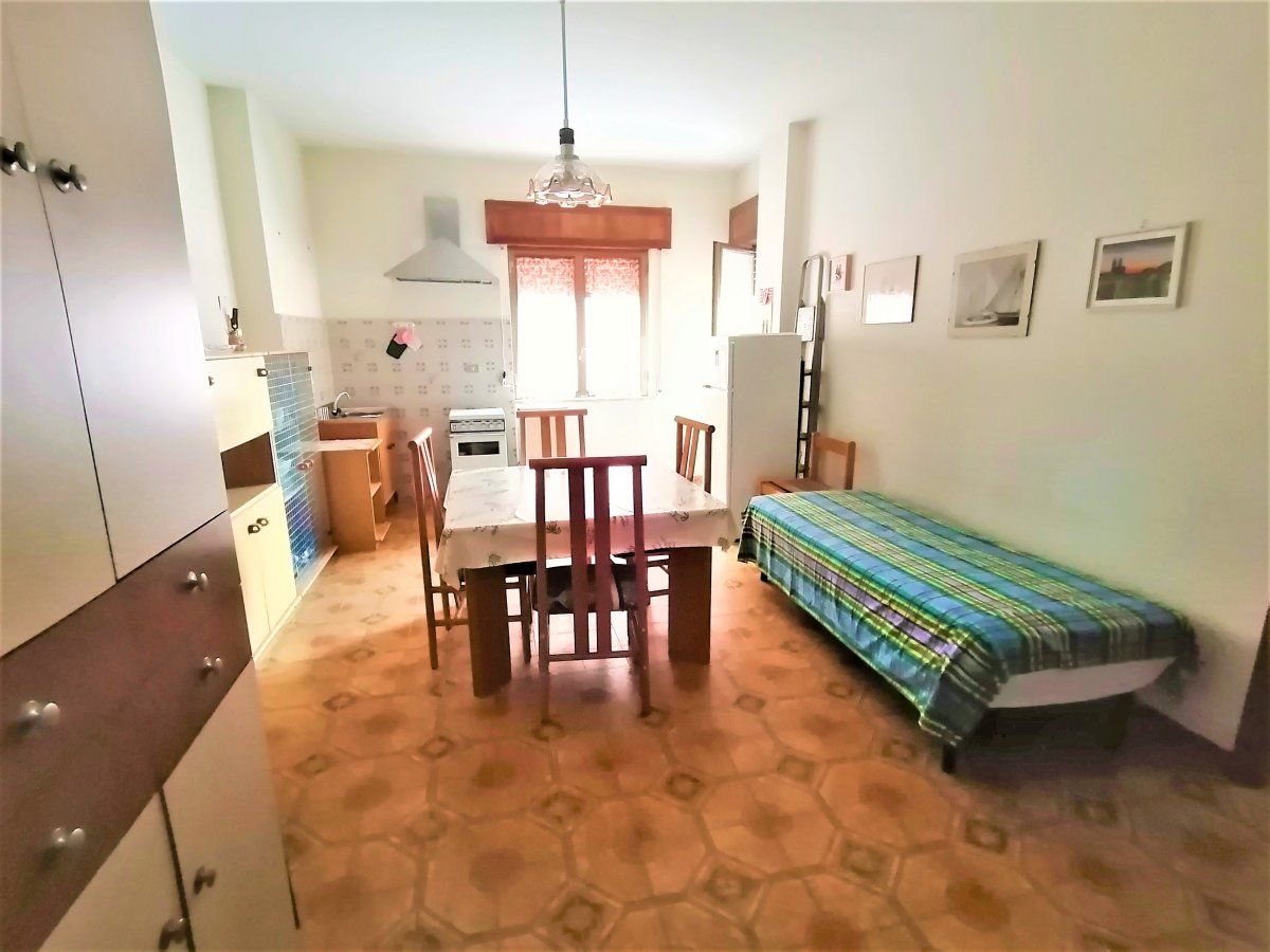 Квартира в Скалее, Италия, 55 м2 - фото 1